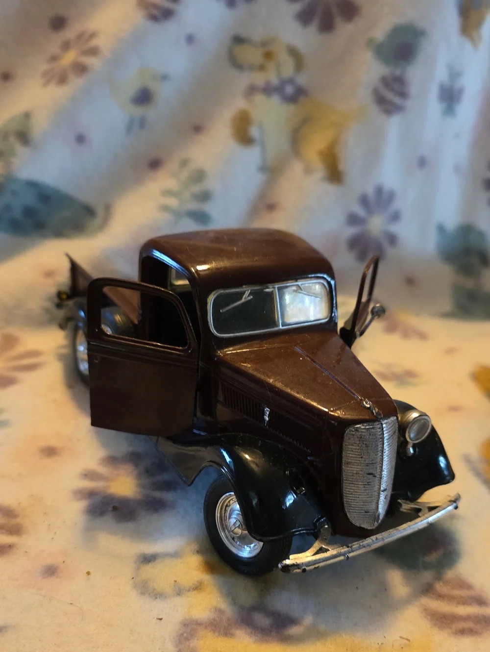 1937 Ford Pickup manufactured by Sunnyside